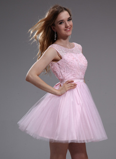 Robe de Bal de Promo Ligne-A/Princesse Col rond Court/Mini Tulle Charmeuse Robe de Bal de Promo avec Ondulé lacet Perles Sequins (018025270)