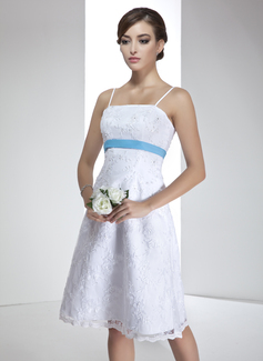 Robe de Mariée Empire Mi-longues Satin Dentelle Robe de Mariée avec Echarpes Perlé (002000020) Robe de Mariée Empire Mi-longues Satin Dentelle Robe de Mariée avec Echarpes Perlé (002000020)