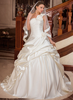 Robe de Mariée bal Une epaule Traine courte Satin Robes de Mariée avec Ondulé (002000654)