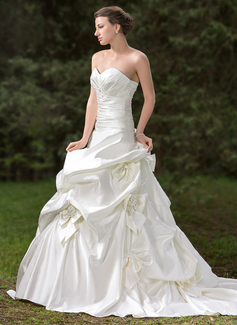 Robe de Mariée bal Cœur Traîne Cathedral Satin Robe de Mariée avec Ondulé dentelle Perlé Fleurs (002000661) Robe de Mariée bal Cœur Traîne Cathedral Satin Robe de Mariée avec Ondulé dentelle Perlé Fleurs (002000661)