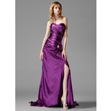 Gaine Cœur Traine courte Charmeuse Robe de Bal de Promo avec Ondulé Brodé (018022507)